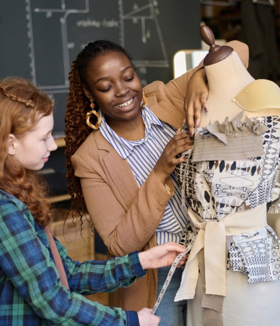 Fashion Design.jpg__PID:c2437957-db2d-4cc0-aecc-cf7f92c0c57e