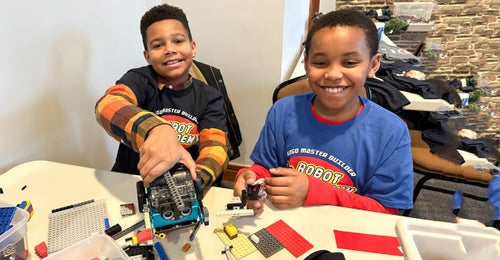 Hands-On Approach to Learning Robotics.jpg__PID:430bedcf-b562-4ea1-af79-6031f11c1671