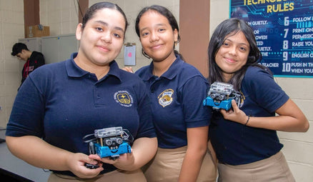 Love coding while learning.jpg__PID:8ef38edf-62a1-4989-9eb1-0e1b12e6d4ef